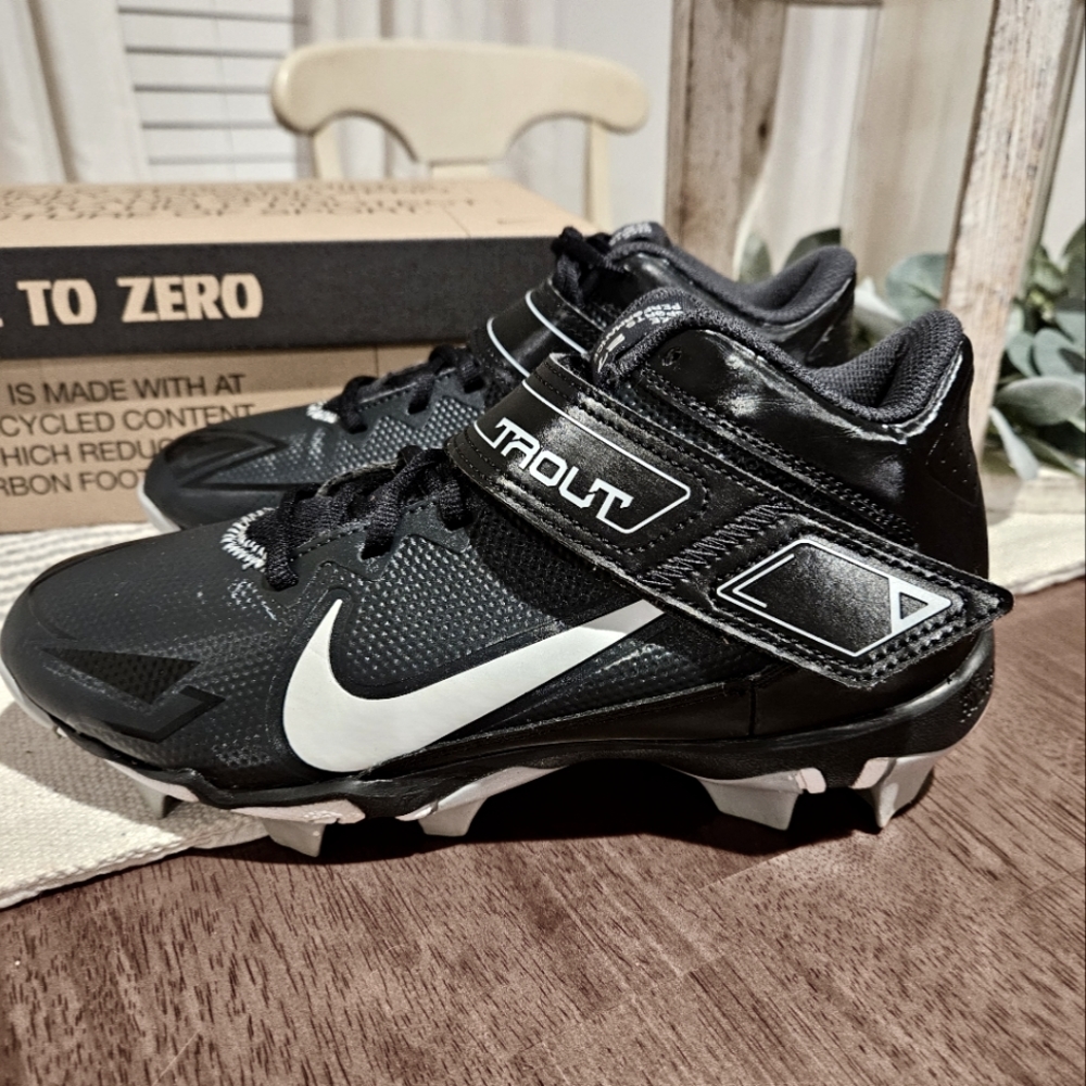 Mens Nike Force Trout 8 Baseball Cleats
